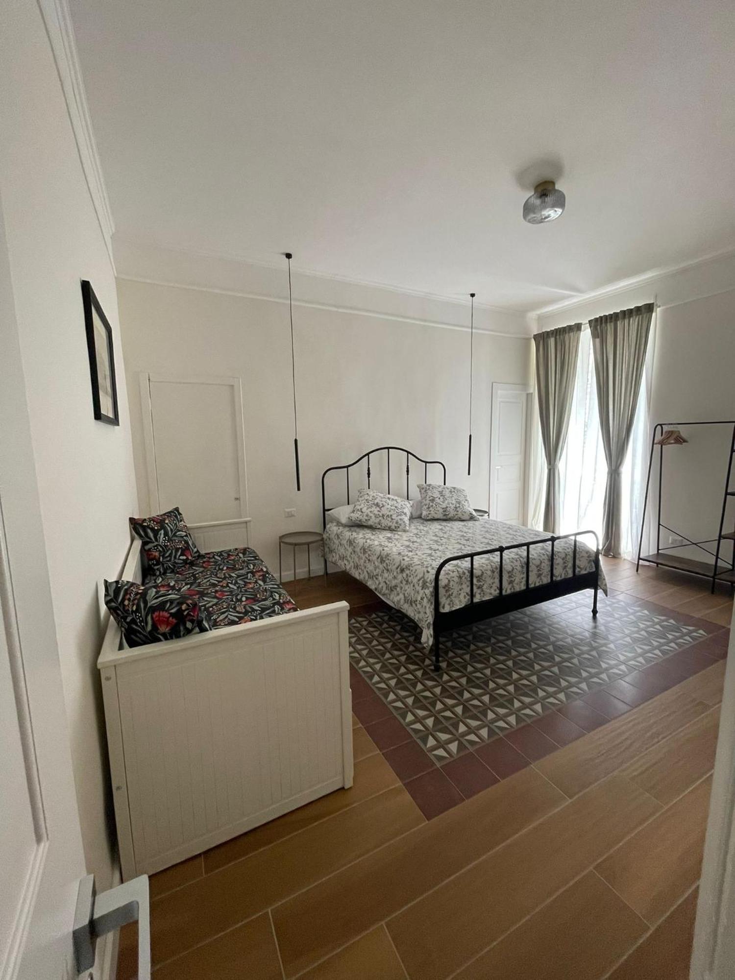 Casa Duchesca Bed & Breakfast Napoli Dış mekan fotoğraf